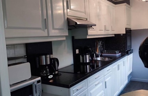 Saint-Martin-Longueau House | Holiday rental of a large fully equipped house.