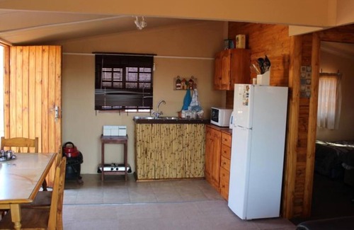 Hartbeespoort Ski Chalet | Holiday Rental Hartbeespoort