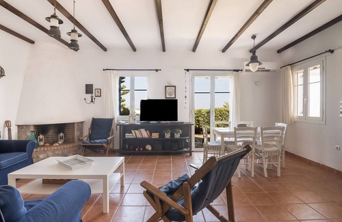 Megas Gialos Villa | Holiday Resort In Syros, Cyclades