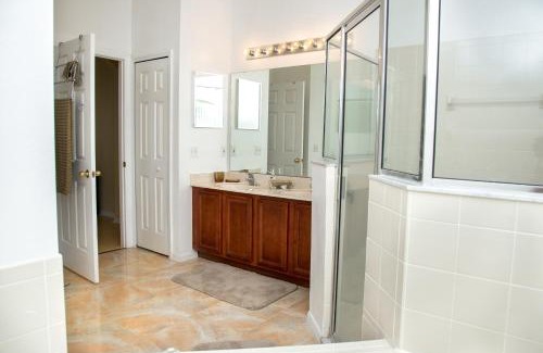 Poinciana House | Holiday Rest