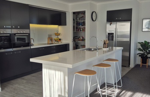 Papamoa Beach House | Holiday Retreat by the Beach