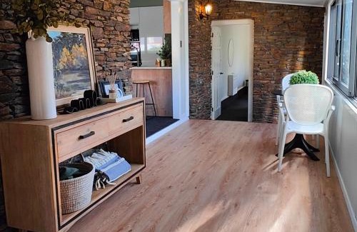 Lowburn House | Holiday retreat in the heart of old Cromwell!