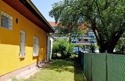 Aschersleben Apartment | Holiday room right - DEB 038 Holiday apartment/room Aschersleben
