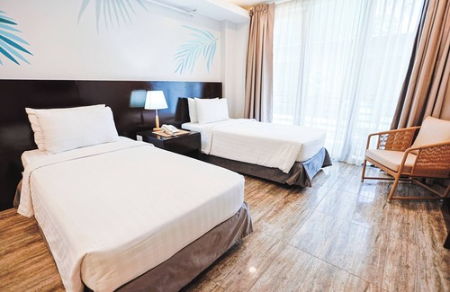 Port Barton Resort | Holiday Suites Port Barton