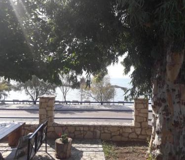 Sarakiniko Apartment | Holiday Tolofona Beach