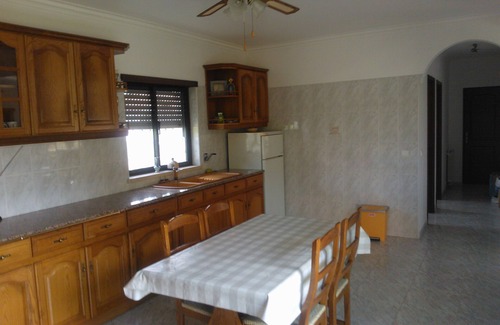 Pombal Cottage | Holiday villa in the center of the village