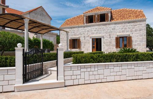 Loviste Villa | Holiday Villa Mirce - Lovište