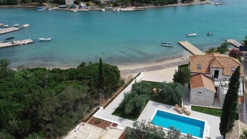 Loviste Villa | Holiday Villa Mirce - Lovište