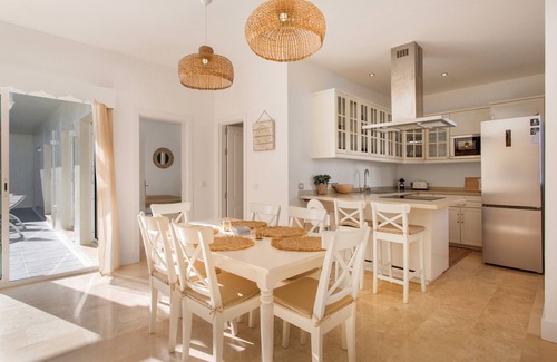 Geafond Villa | Holiday Villa 'Ole Bahiazul - Private Pool' with Sea Views, Wi-Fi and Air Conditioning