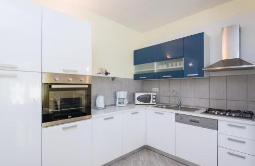 Kuciste House | Holiday Villa Perna