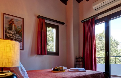 Elos House | Holiday villa with private pool near Elafonissos