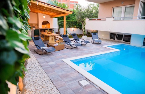Mejasi Apartment | HolidayHomeSpalato - apartments with pool