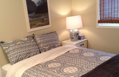 North Algona Wilberforce Cottage | Holidaylane Cottage On Mink Lake Eganville Ontario