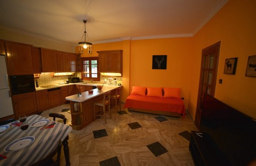 Tempi Villa | Holidays at your convenience. Holidays at home.
