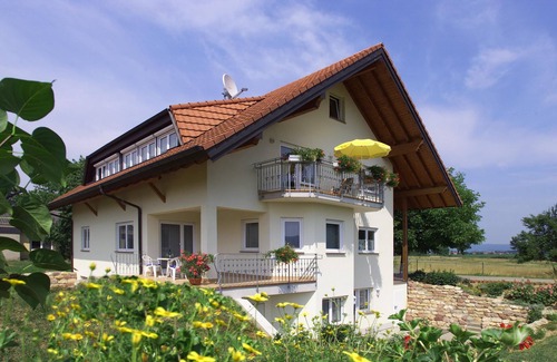 Endingen am Kaiserstuhl Apartment | Holidays in the winery in the Kaiserstuhl natural garden, with a view of the vineyards