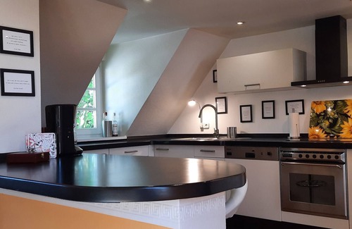 Harmsdorf House | Holidays under linden in a 200 year old blacksmith on a park property