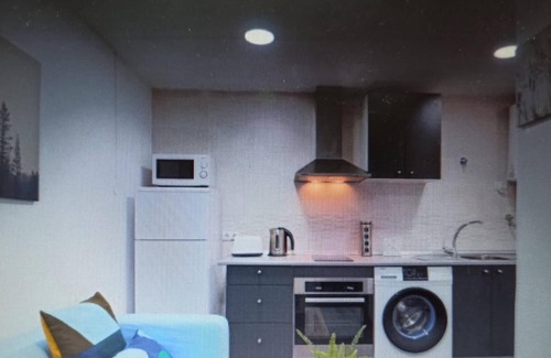 Jardin de la Abadia Apartment | Holidays2Malaga Heroe de Sostoa- just 200 mts from beach & 300 mts Vialia Statio