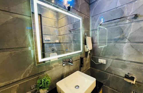 Amritsar House | HolidayVilla & Suites Amritsar