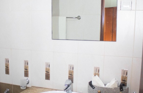 Anniwatta Bed & Breakfast | Holistic Villas River