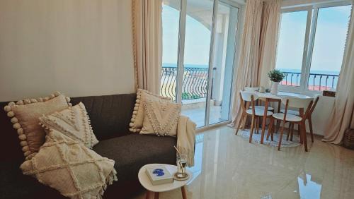 Sveti Vlas Apartment | HoliVibes - sea view - Bulgaria