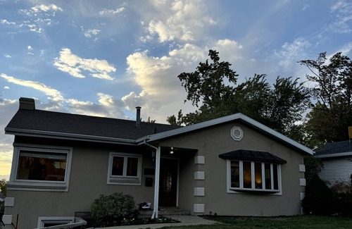Salt Lake City House | Holladay Home- ski Park City, Deer Valley, Brighton, and Alta -5 bdrm/3 ba