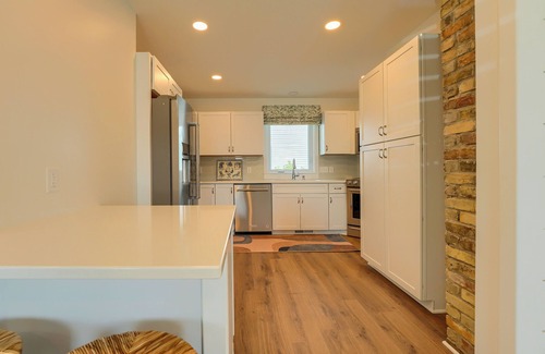 Macatawa House | Holland Getaway ~ 1/2 Mi to Ottawa Beach!