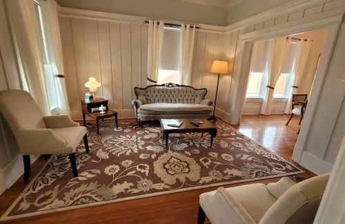 Alpine House | Holland House - Historic and Sophisticated