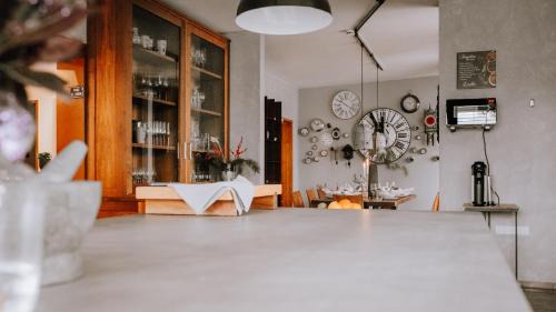 Rollfeld House | Hollands Pfefferhaus Wein Wald&Weitblick 2SZ Klimaanlage Terrasse Fahrradgarage