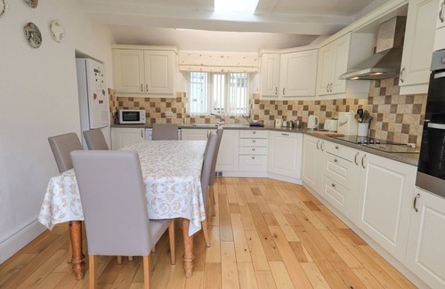 Grasmere Cottage | HOLLENS COTTAGE, pet friendly, with a garden in Grasmere