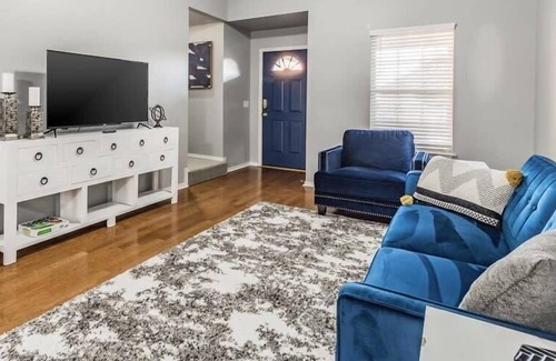 Bentonville House | Holler Hideaway 1 Sum