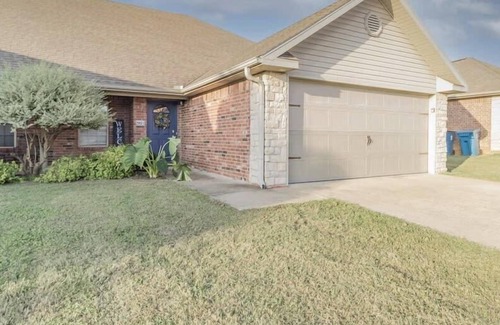 Bentonville House | Holler Hideaway 1 Sum