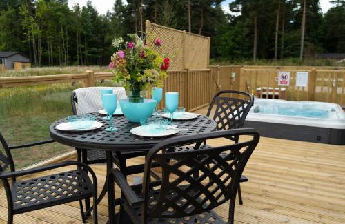 Ryther Cabin | Hollicarrs Holiday Park - Hares Leap