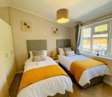 Ryther House | Hollicarrs - Wildflower Lodge