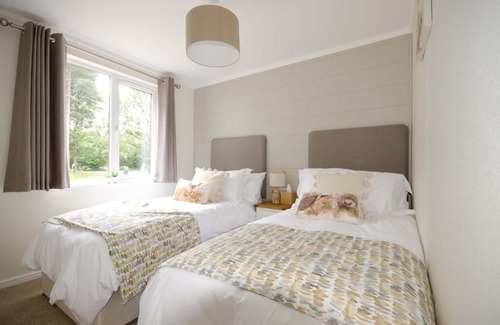 Ryther Cabin | Hollicarrs - Woodland Lodge