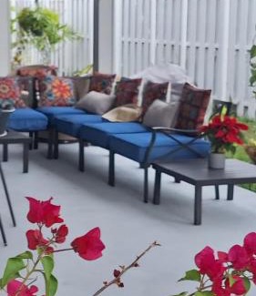 Cutler Bay House | Holliday 3-bedroom Private apartment House parking WiFi BBQ GRILL pet-friendly