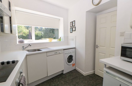 Haltwhistle Cottage | HOLLIE COTTAGE, pet friendly, with a garden in Haltwhistle