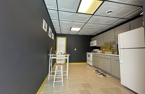 Downtown Baltimore Apartment | Hollins Hideaway: A Cozy Retreat
