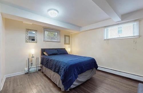 Cortlandt Apartment | Hollowbrook Court