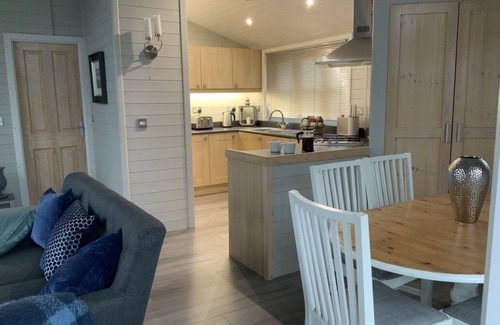 Rockcliffe Cottage | Holly Blue - Cosy wooden lodge, Kippford