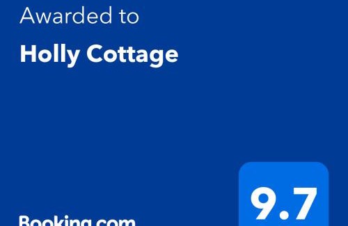 Gringley on the Hill House | Holly Cottage