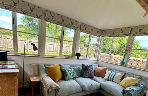 Ampney Crucis House | Holly Cottage