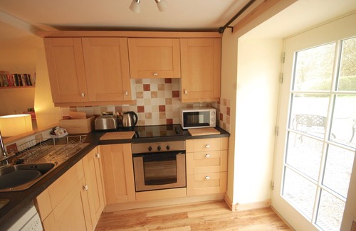 Taynuilt Cottage | Holly Cottage, perfect west coast location