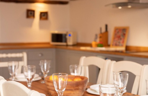 Westleton House | Holly Cottage - Westleton