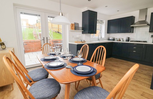 Buckton Cottage | HOLLY FARM COTTAGE, family friendly in Buckton And Bempton