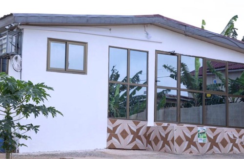 Accra Apartment | Holly House