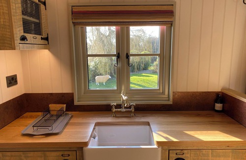 Thursford Bed & Breakfast | Holly Lodge Boutique B&B