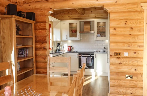 Greetham Cottage | Holly Lodge