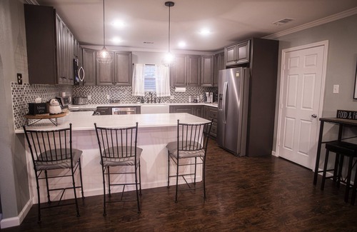 Irving House | Holly's Texas Oasis