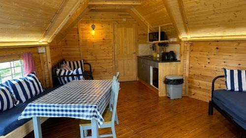 Fence Ski Chalet | Holly Tree Glamping Cabins