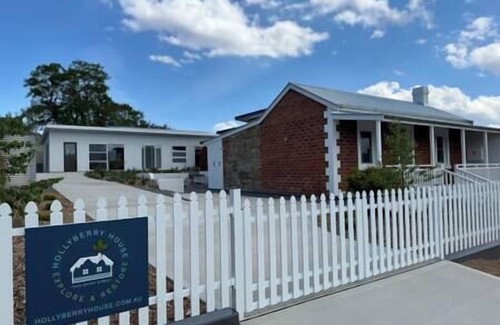 Cooma House | Hollyberry House Wellness BnB
